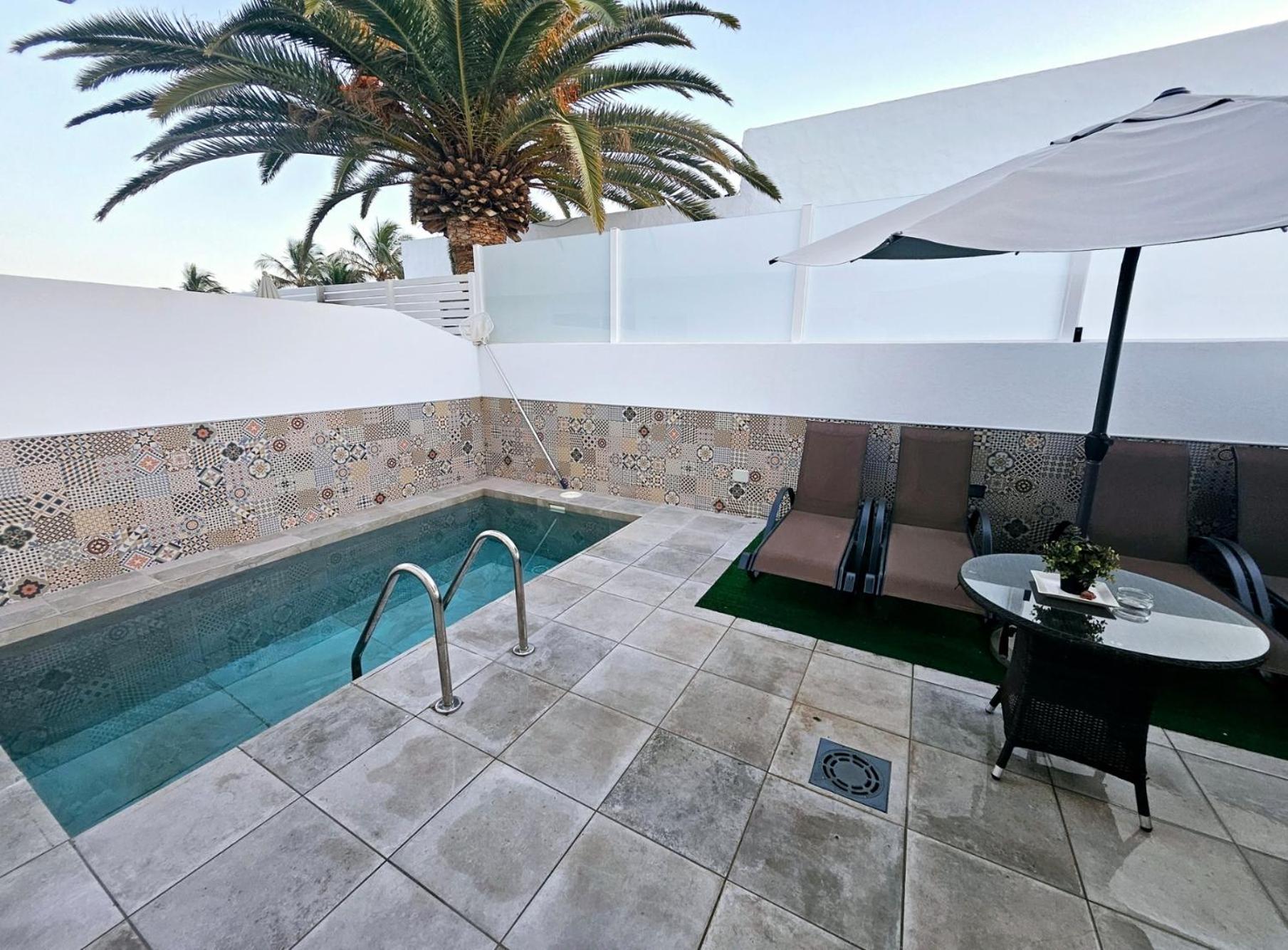 Villa Blue Moon